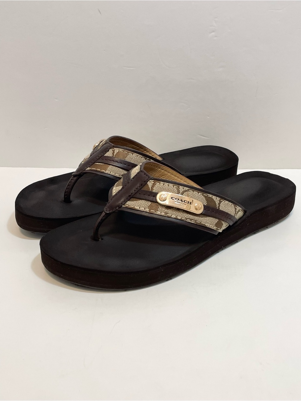 Coach JODEE Signature Monogram Platform Wedge Flip Flop Sandals Size 8.5